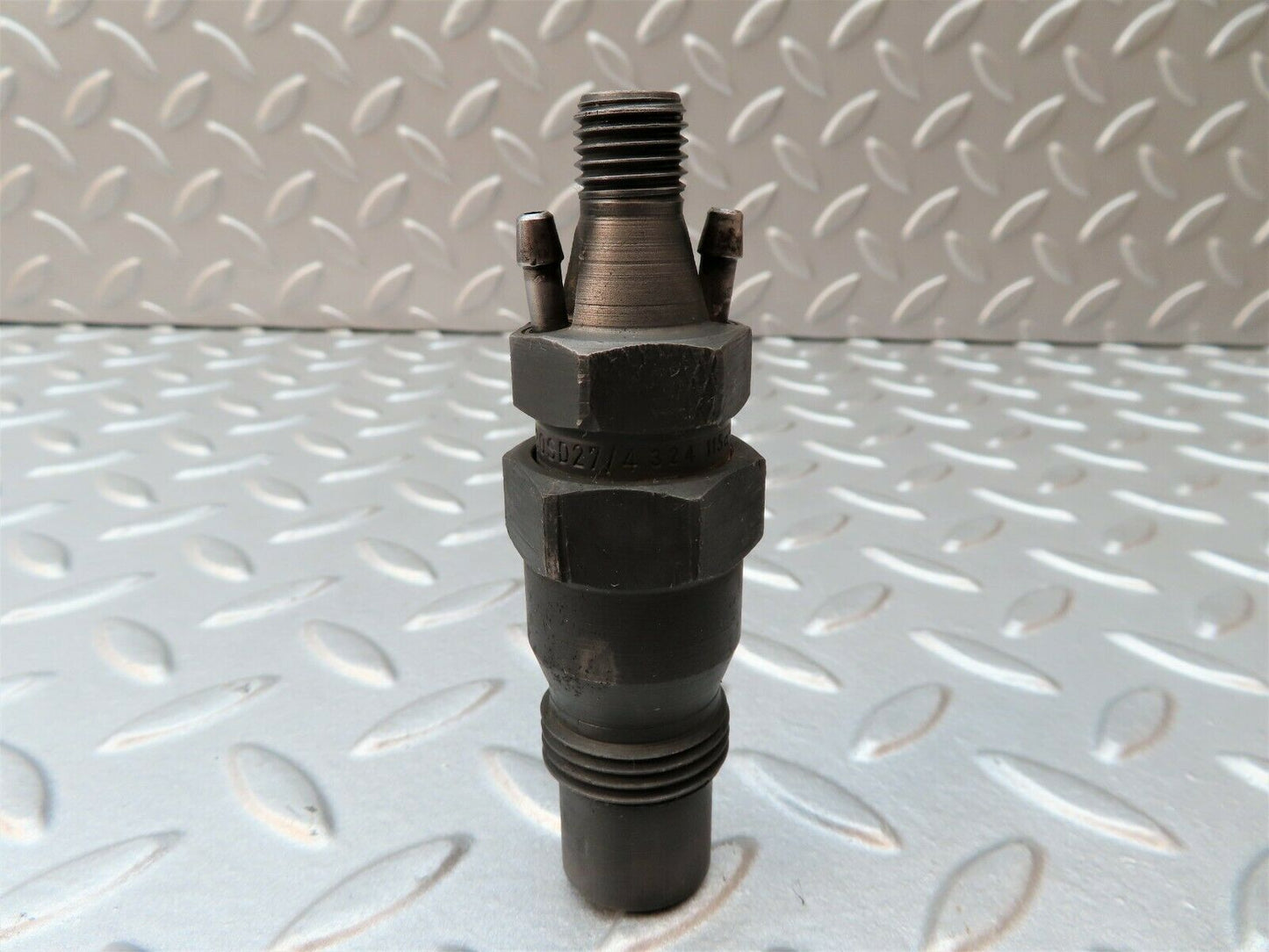 0326 Mercedes-Benz W123 240D 300D Diesel  Fuel Injector  KCA30SD27/4