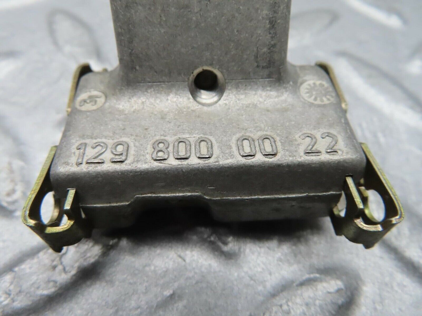 12026 Mercedes-Benz R129 300SL Coupe Soft Top Hydraulic Distributor 1298000022
