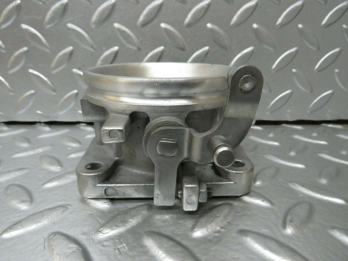 23903 Mercedes-Benz C107 450SLC Coupe Throttle Body Valve