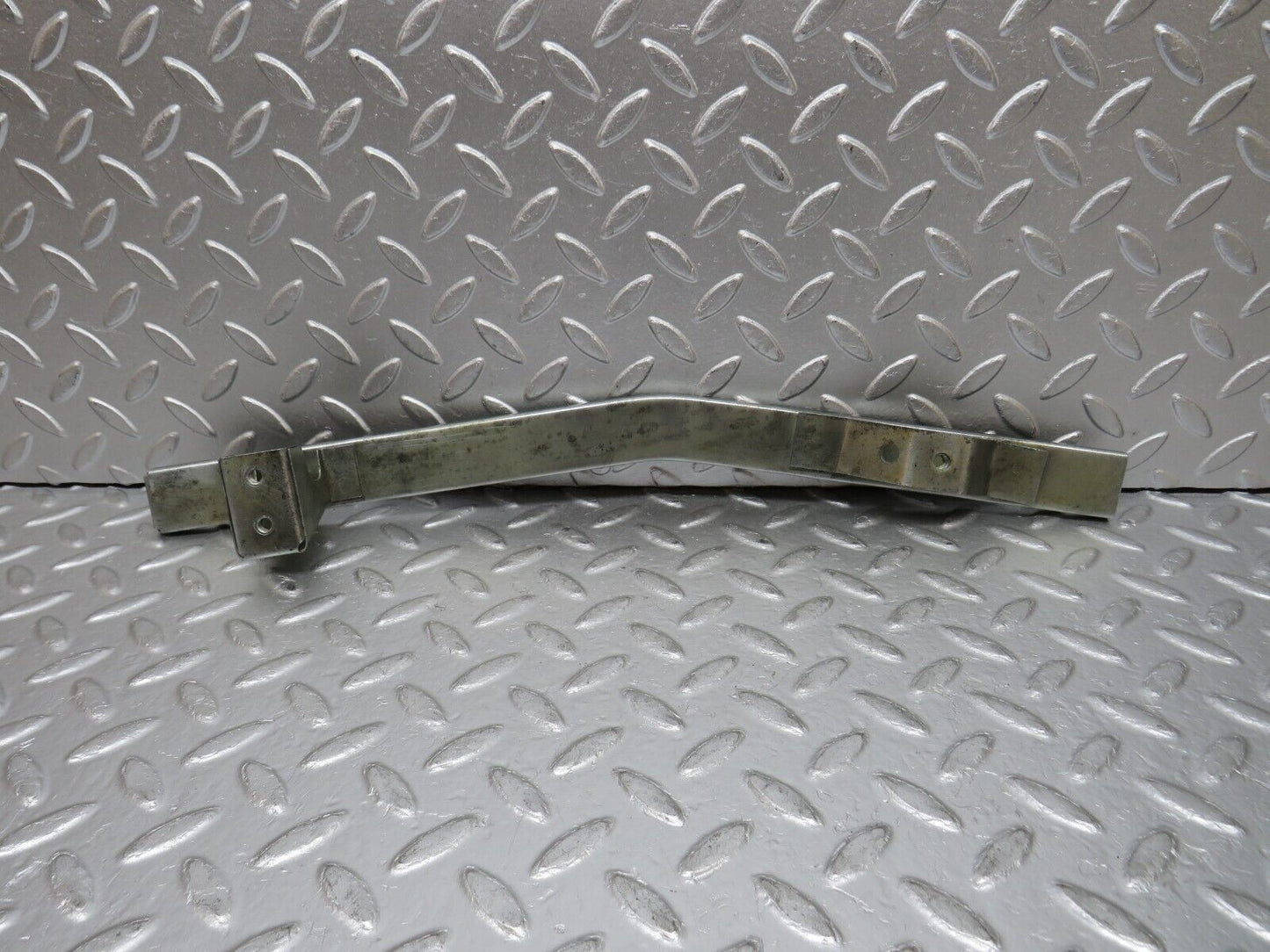 0756 Mercedes-Benz C107 350SLC Coupe Rear Left Window Channel