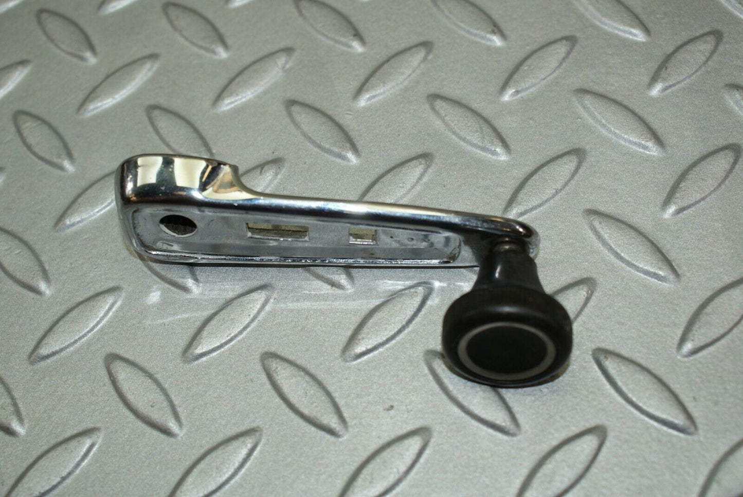 3194 Mercedes-Benz W115 220D Window Lifter Crank Handle