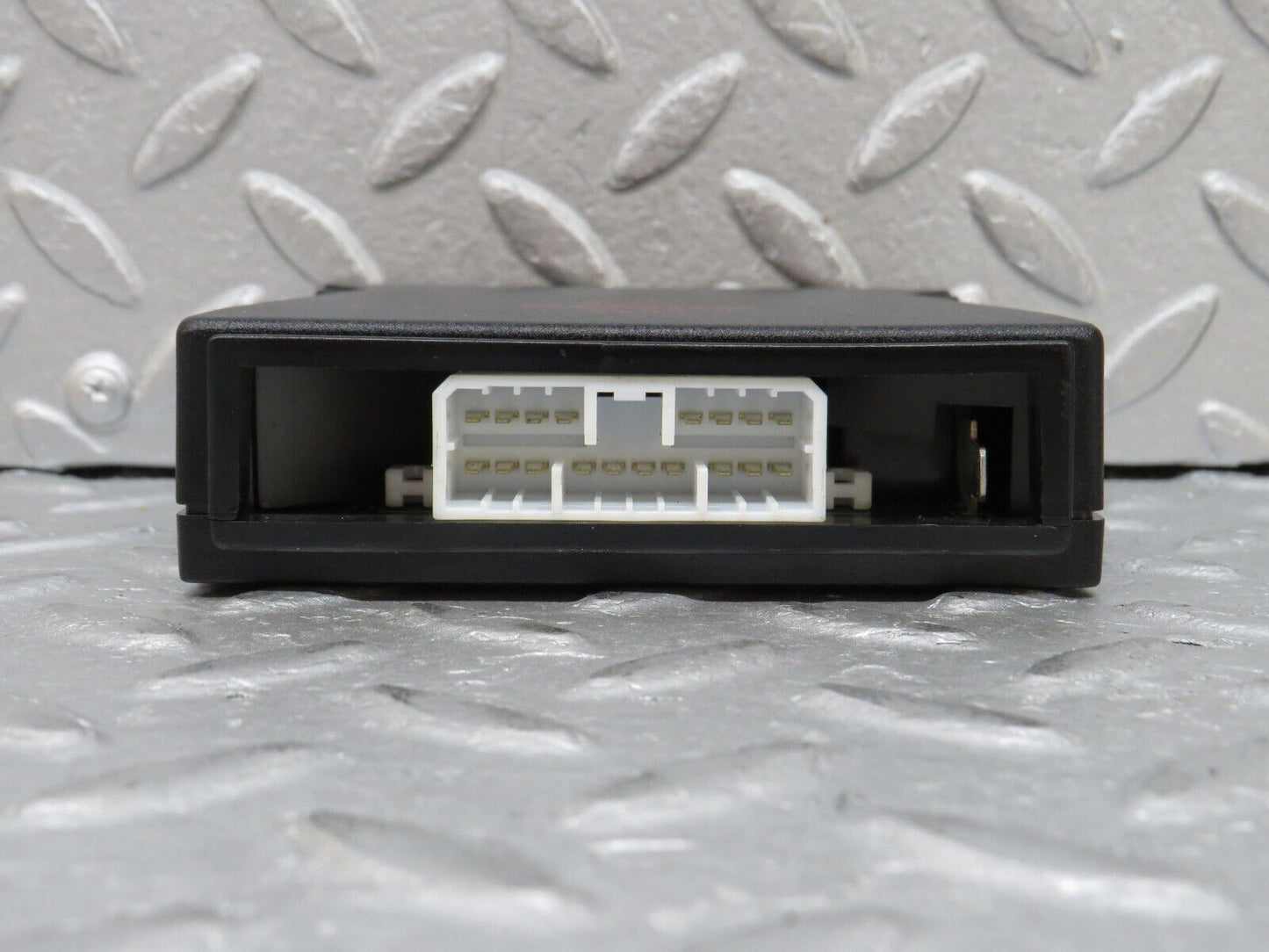 36643 Mercedes-Benz W201 190E 2.0L Alarm Control Module