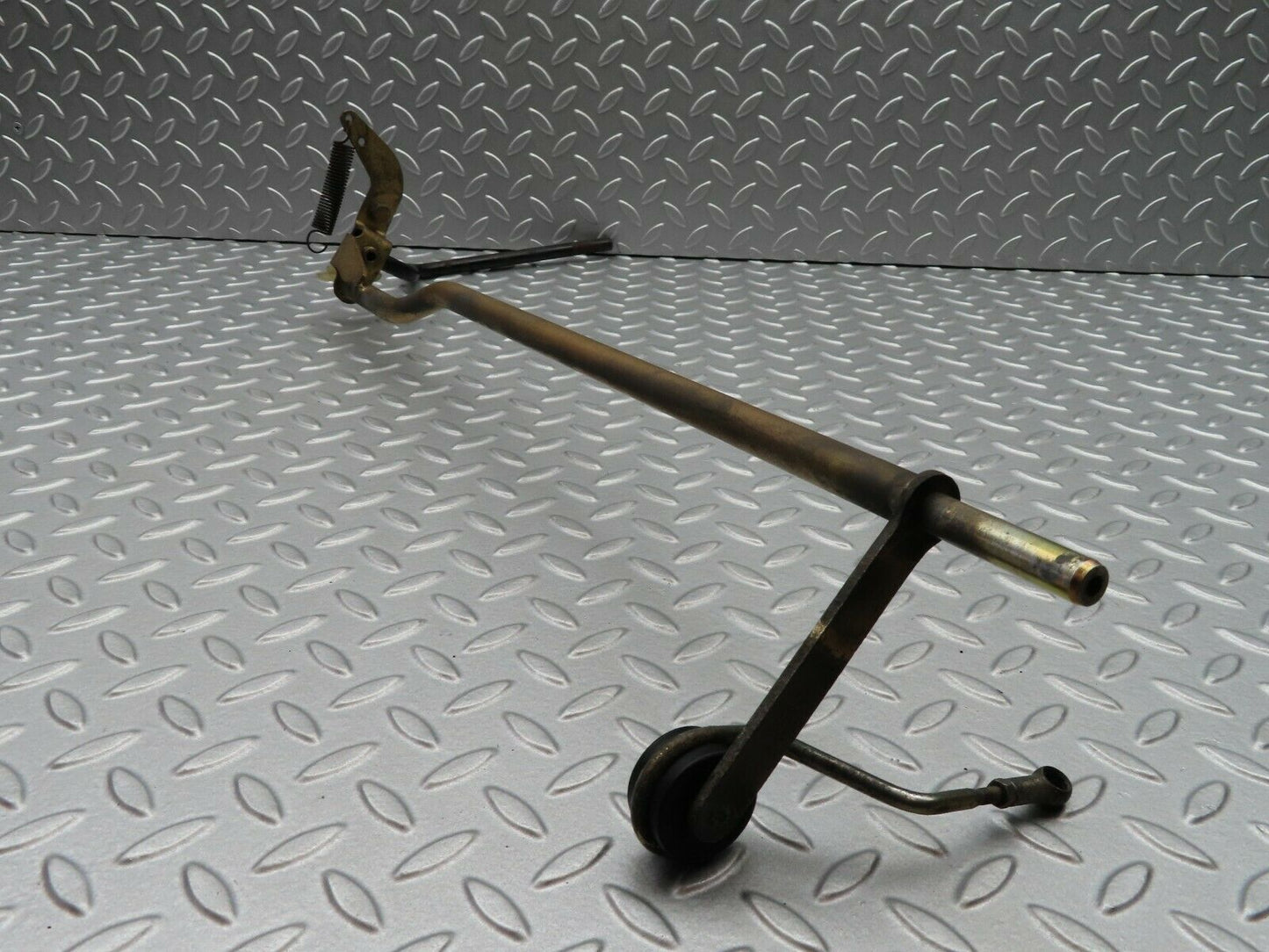 5074 Mercedes-Benz R107 350SL Accelerator Pedal Linkage