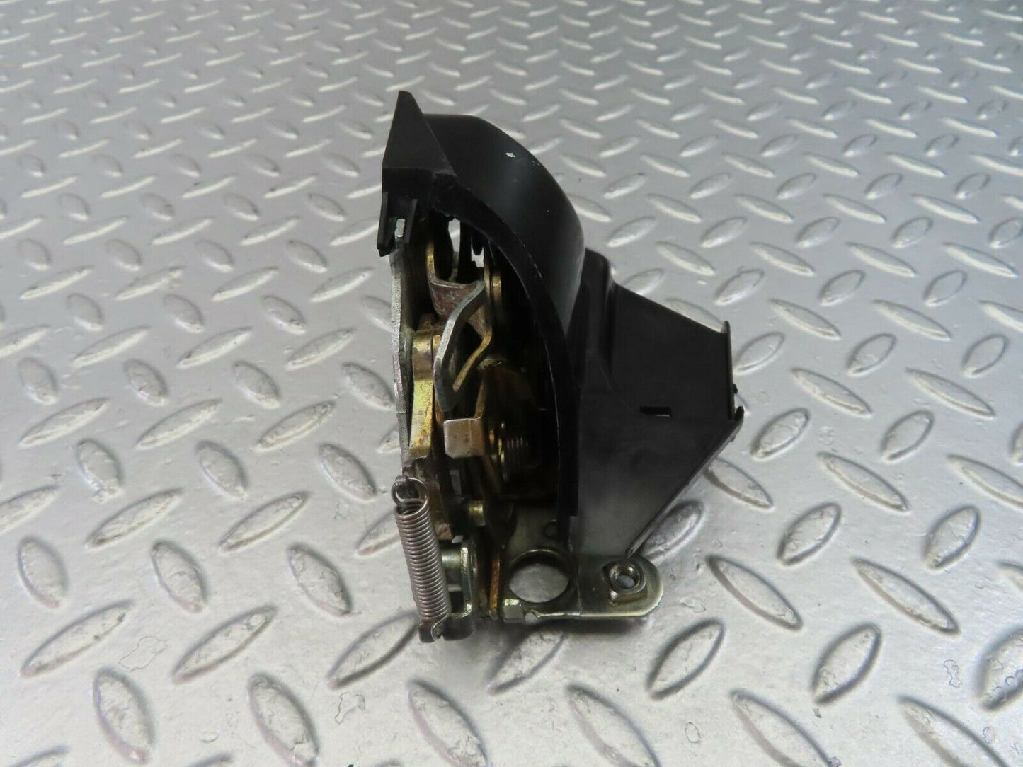 10724 Mercedes-Benz W123 230E Rear Right Door Lock Mechanism 1237330208