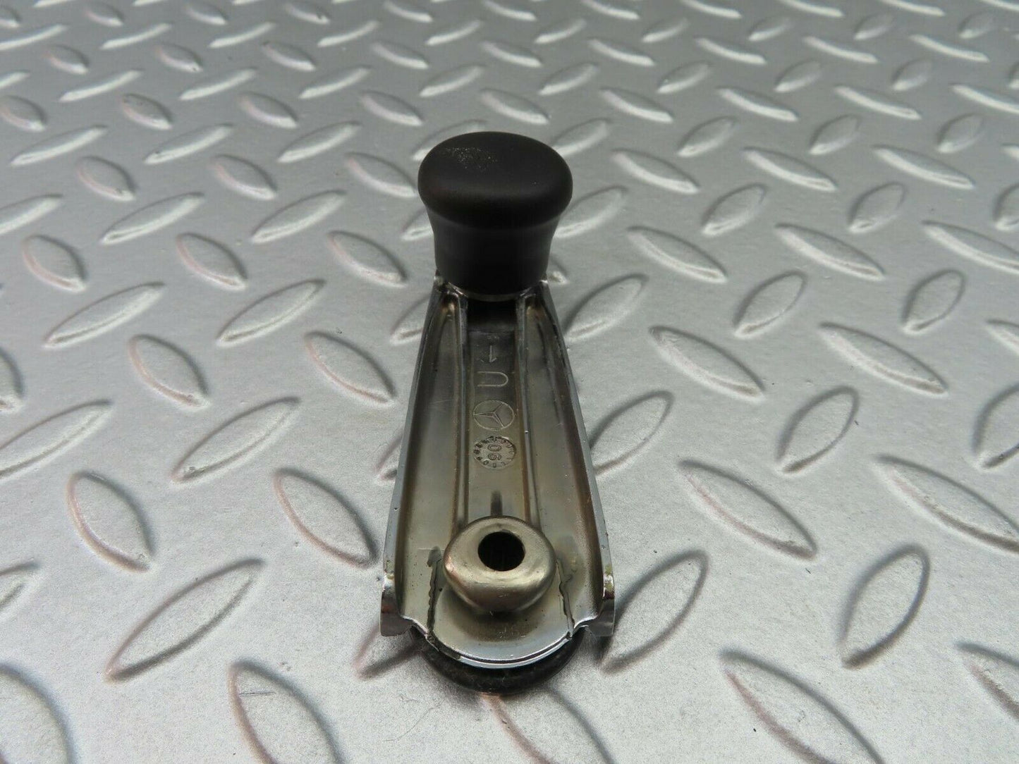 6966 Mercedes-Benz W201 Window Lifter Crank Handle