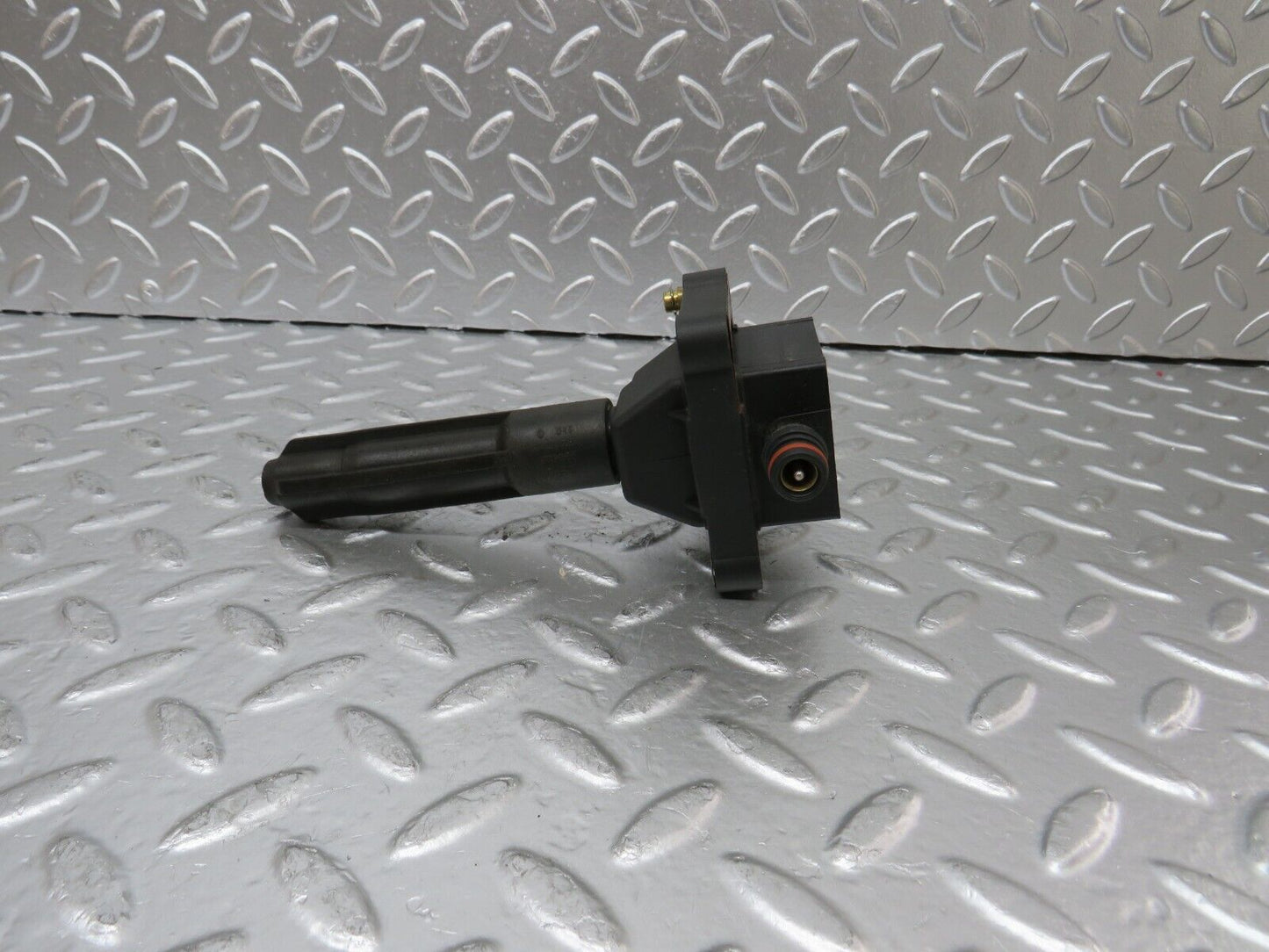 24942 Mercedes-Benz W140 S320 Ignition Coil Bosch 0001587503