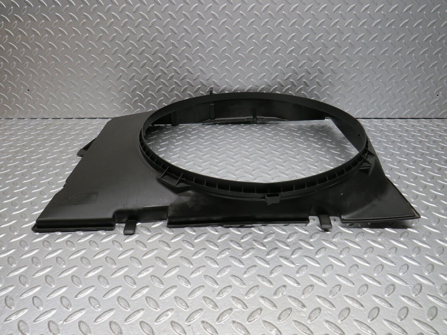 39412 Mercedes-Benz R129 320SL Coupe Radiator Fan Shroud Cover 1295051155 1295000655