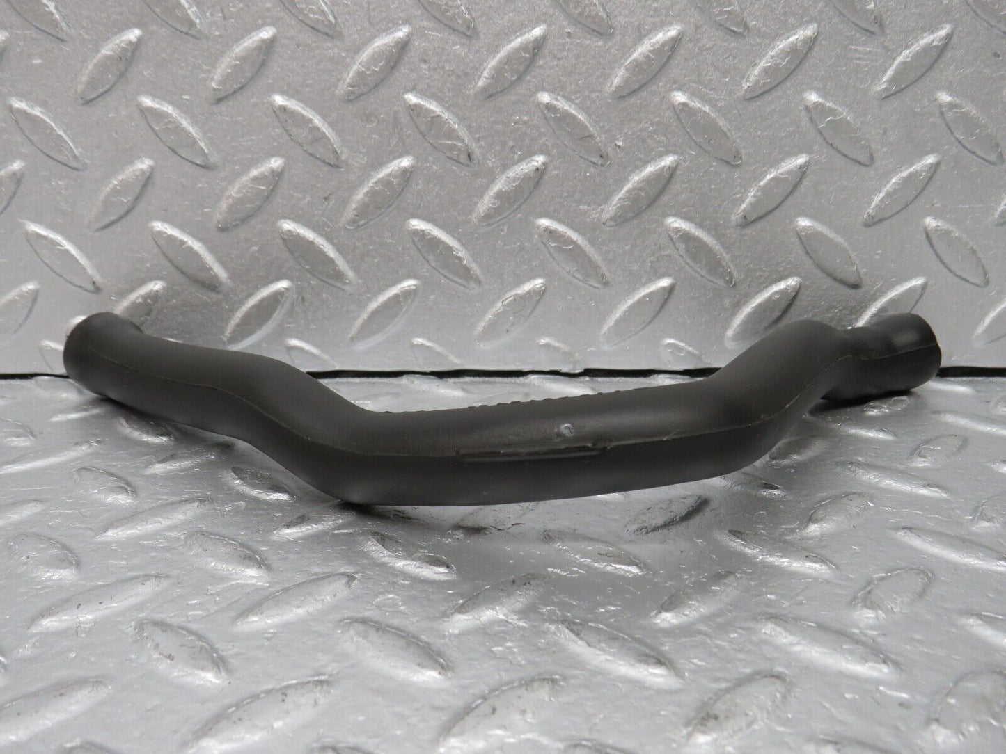 39163 Mercedes-Benz R107 500SL Air Intake Hose Pipe 1160942182