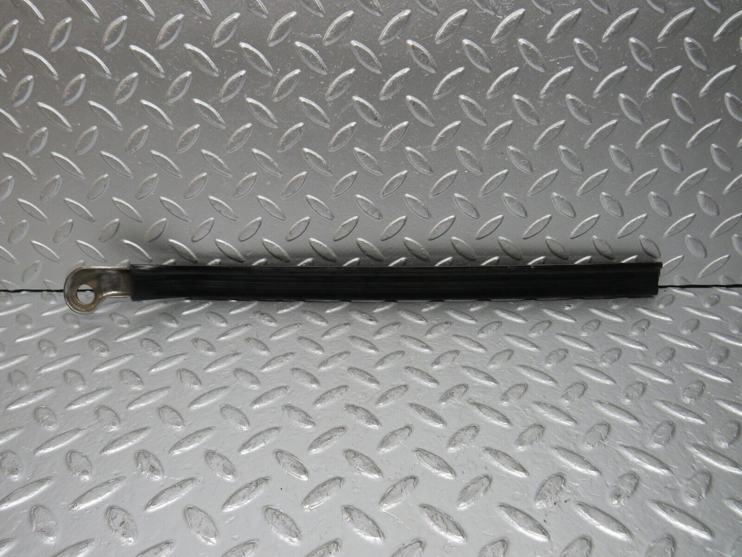 0096 Mercedes-Benz W116 350SE Seat Belt Runner Right