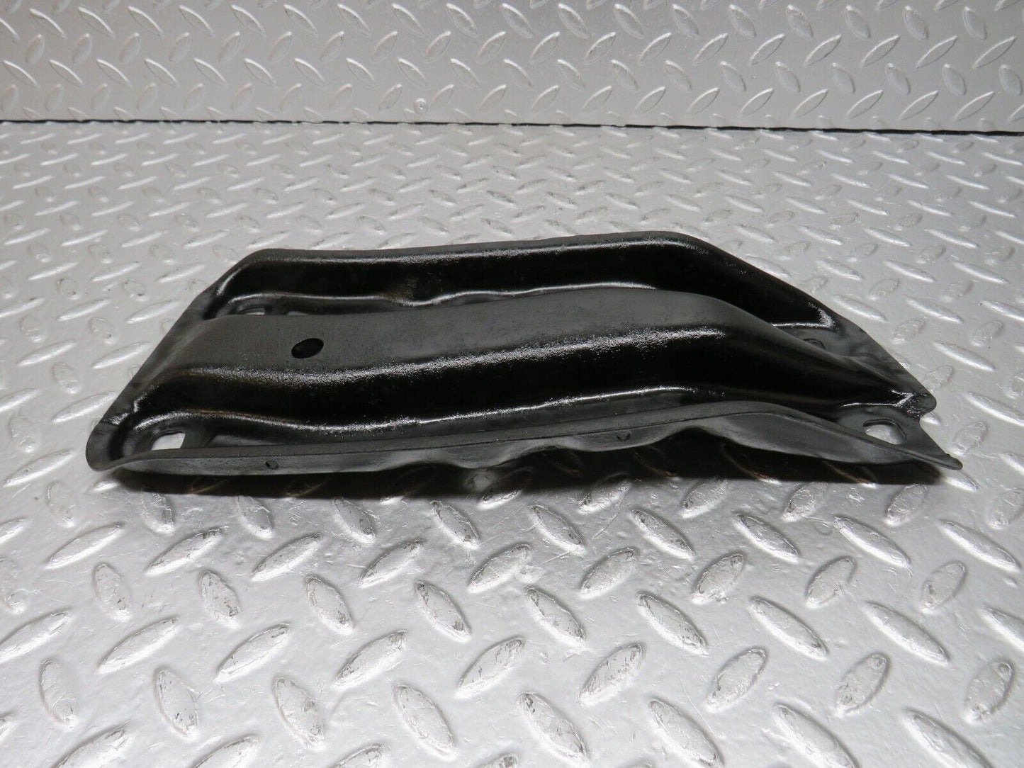 33403 Mercedes-Benz W202 C180 Gearbox Mount Bracket