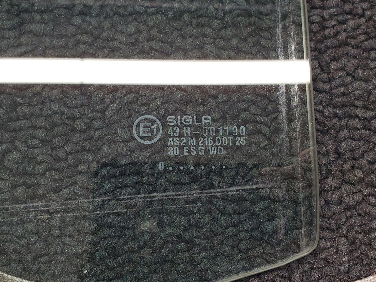 W201 Baby Benz rear left door window glass used OEM