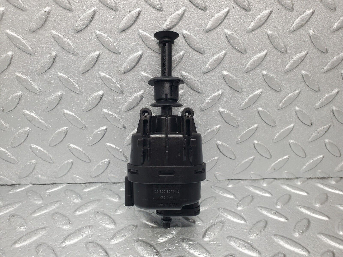 46950 Mercedes-Benz R129 320SL Coupe Trunk Lock Vacuum Actuator 1298003075 1298000025