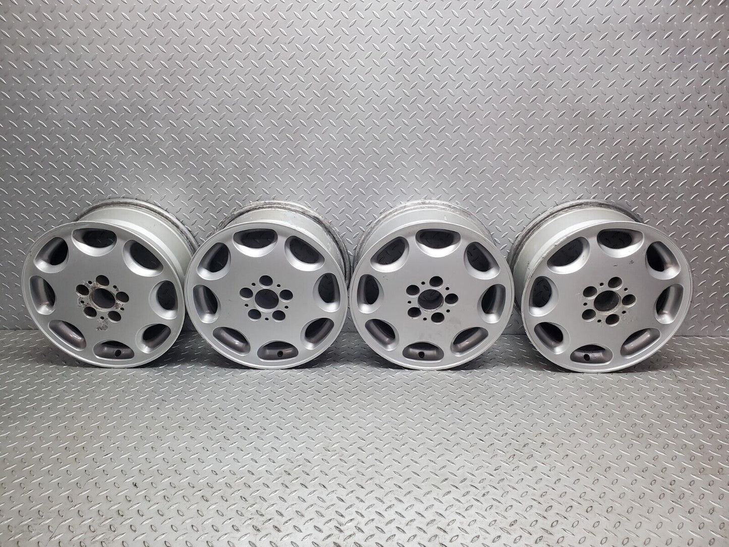 45332 Mercedes-Benz R129 Alloy Wheel Set 7.5Jx16H2 ET40 KBA45087