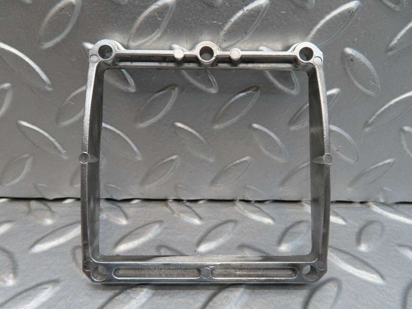 14385 Mercedes-Benz W116 350SE Fuse Box Flange 1165450049