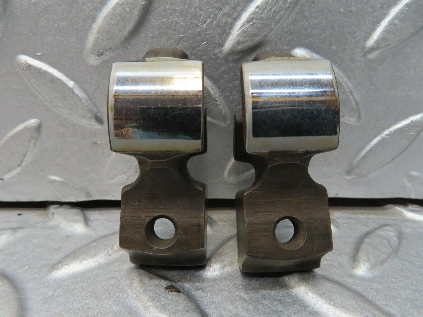15694 Mercedes-Benz R107 450SL Coupe Valve Rocker Arm With Valve Tappet Pair