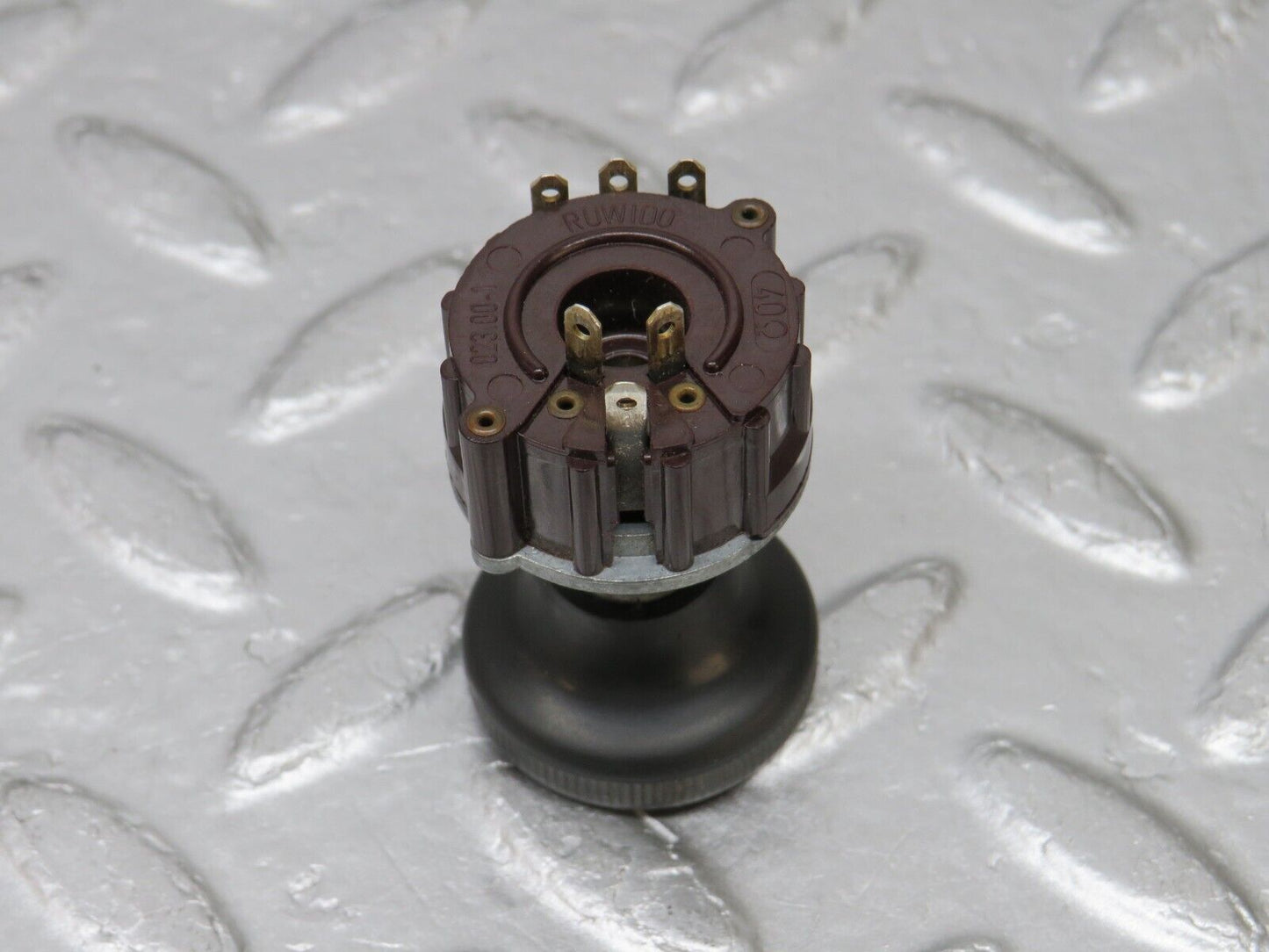 37463 Mercedes-Benz W109 300SEL Heater Control Switch 023.00-1