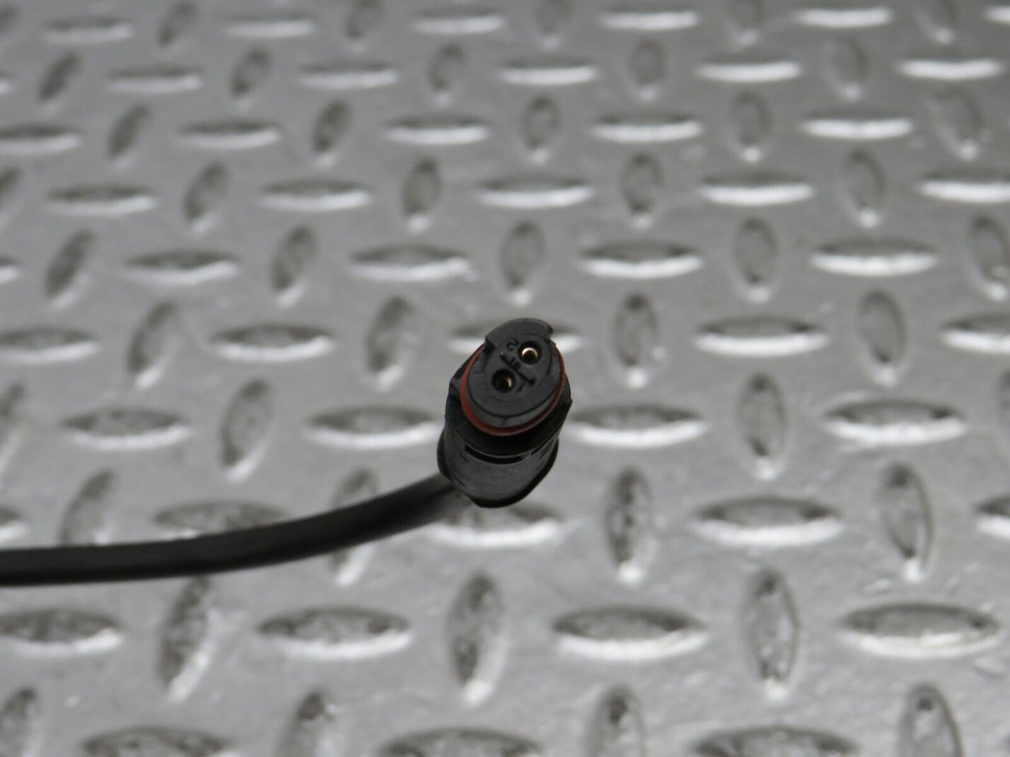 29146 Mercedes-Benz C124 320CE Coupe Brake Pad Sensor Wire Left 0195455228