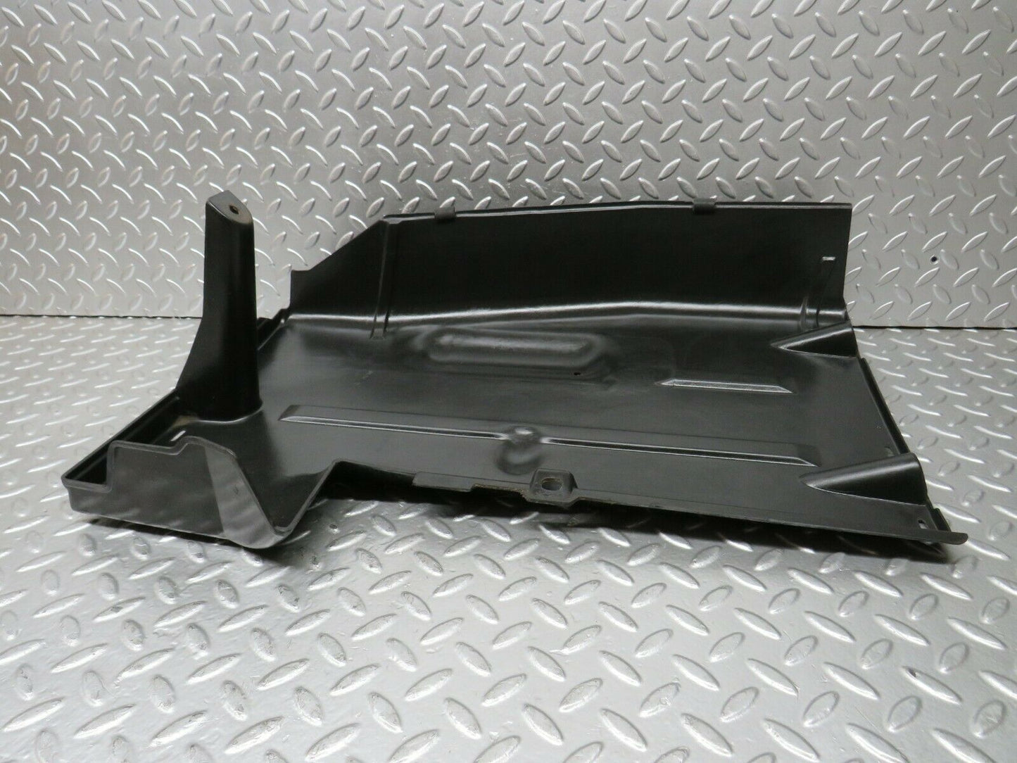 24350 Mercedes-Benz S124 220TE Wagon Fuel Pump Cover 1244780637