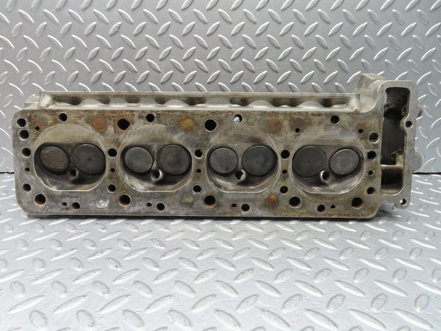 20743 Mercedes-Benz R107 450SL Cylinder Head Left Side 1170160601