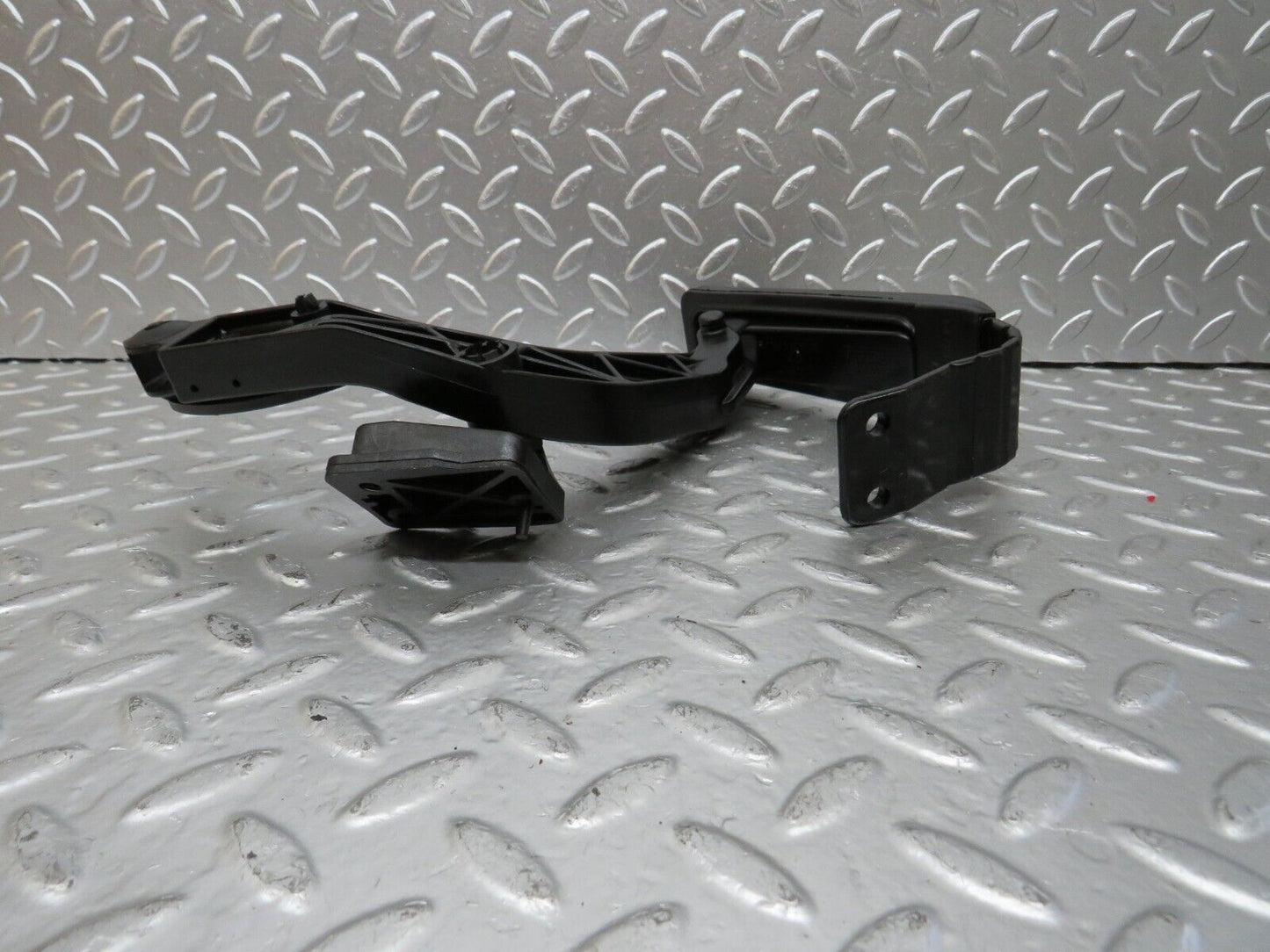 24739 Mercedes-Benz W140 S320 Accelerator Pedal