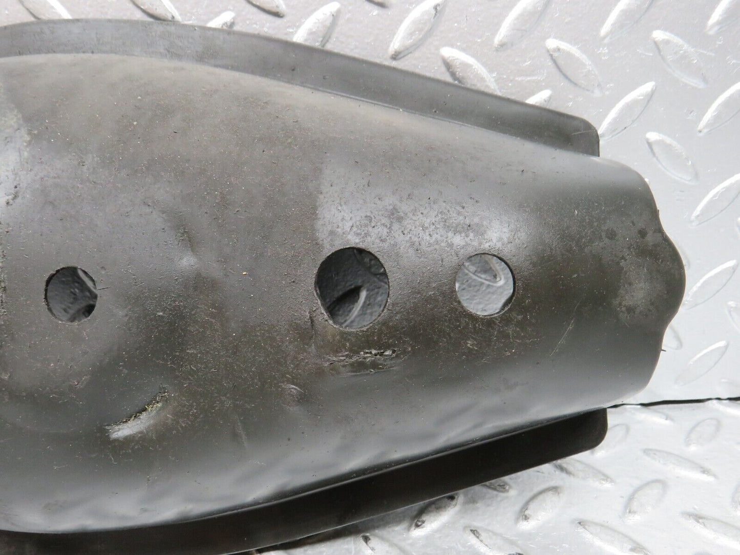 29031 Mercedes-Benz C124 320CE Coupe Rear Control Arm Cover 1293520188