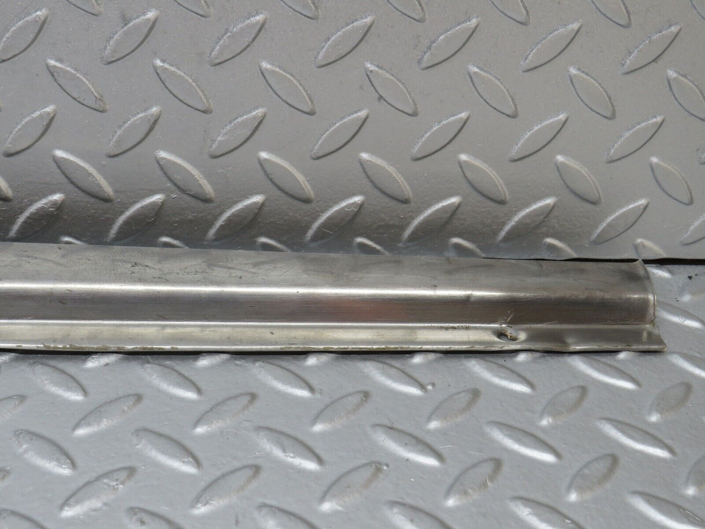 35767 Mercedes-Benz W108 Front Left Door Sill Chrome