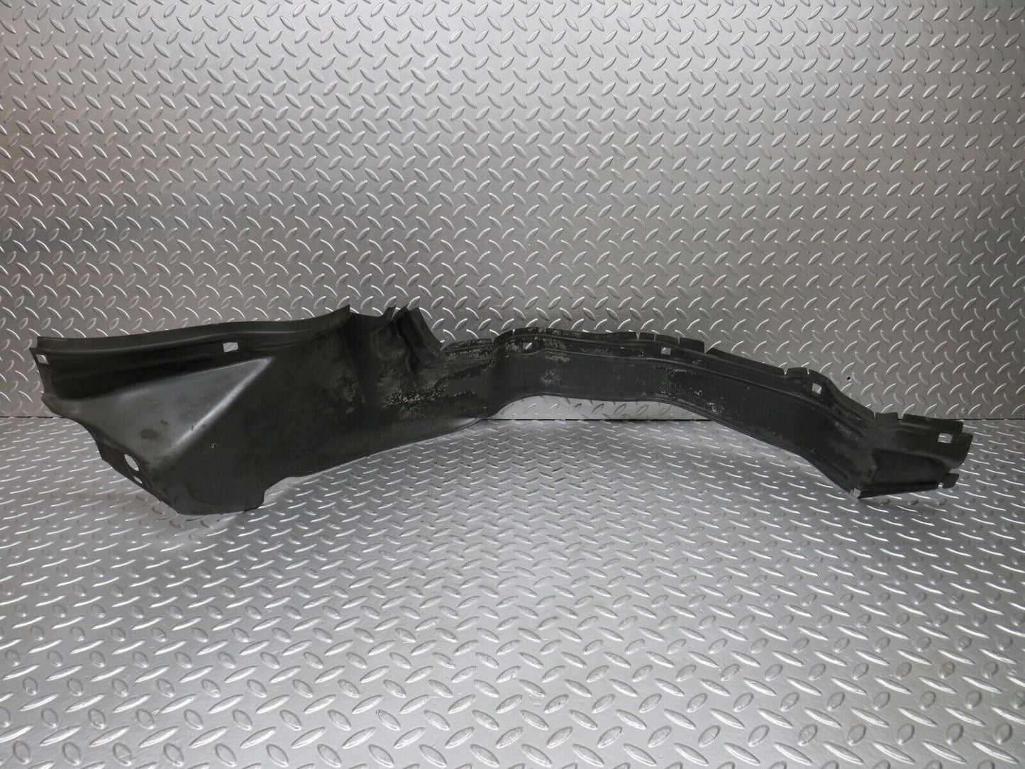 30238 Mercedes-Benz W124 230E Front Left Inner Fender Wing Splash Guard 1248840735