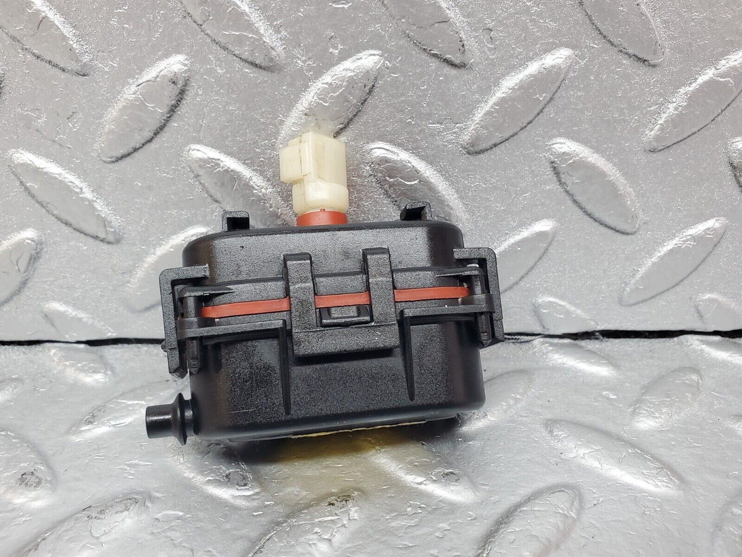 44913 Mercedes-Benz R129 300SL Coupe Heater Box Vacuum Actuator