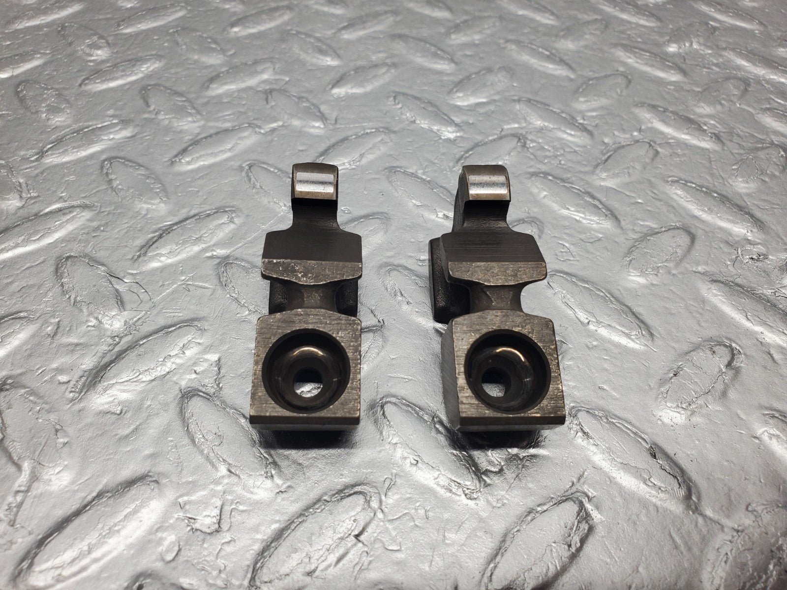 W126 Coupe rocker arm used OEM