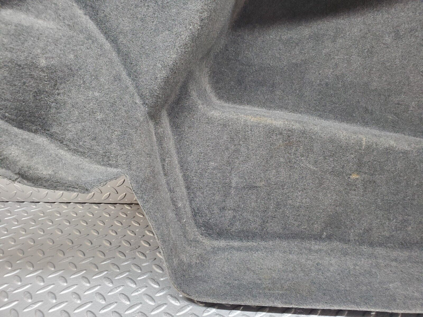 44697 Mercedes-Benz W124 220E Trunk Panel Cover Right 1246935433