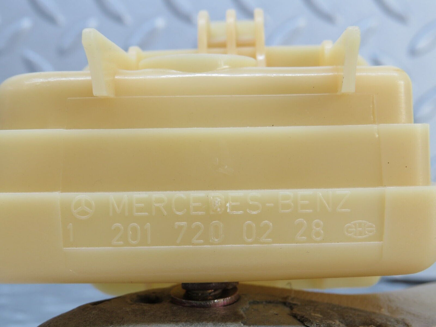 36723 Mercedes-Benz W201 190E 2.0L Interior Door Handle Beige Right 2018100451 2017200228