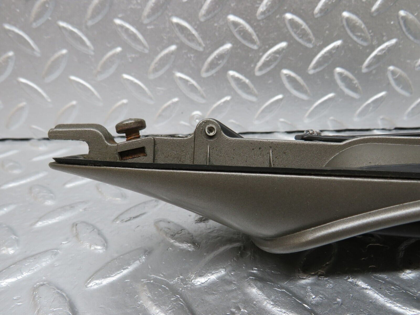 34662 Mercedes-Benz C126 380SEC Coupe Left Exterior Door Handle With Key