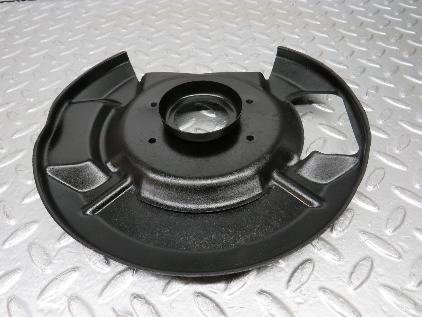 33010 Mercedes-Benz C107 R107 350 V8 Front Right Brake Disc Protection Plate