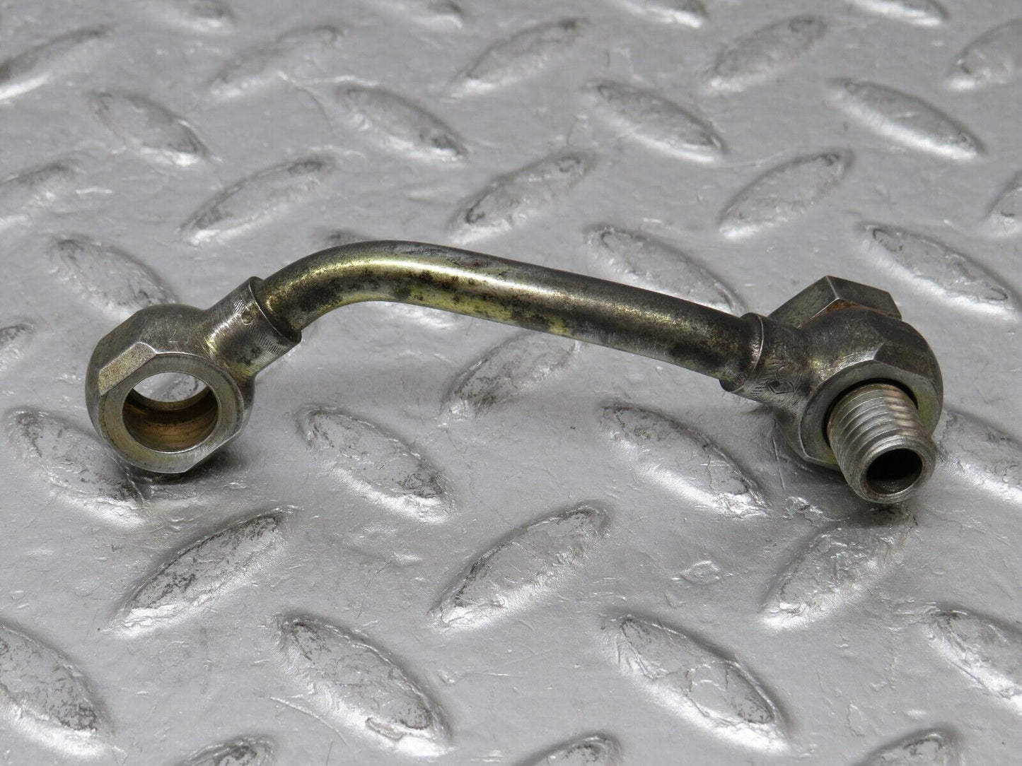 37990 Mercedes-Benz A124 320E Cabriolet Fuel Hose Line