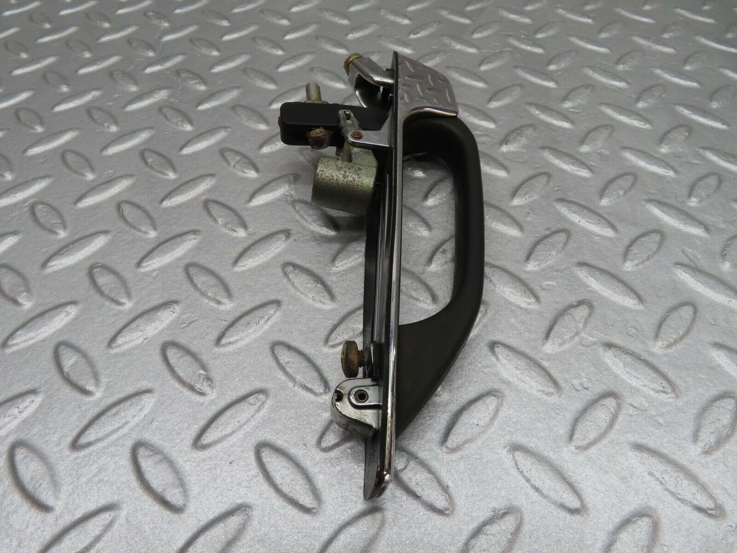 15967 Mercedes-Benz W123 280E Rear Right Exterior Door Handle 1237600359