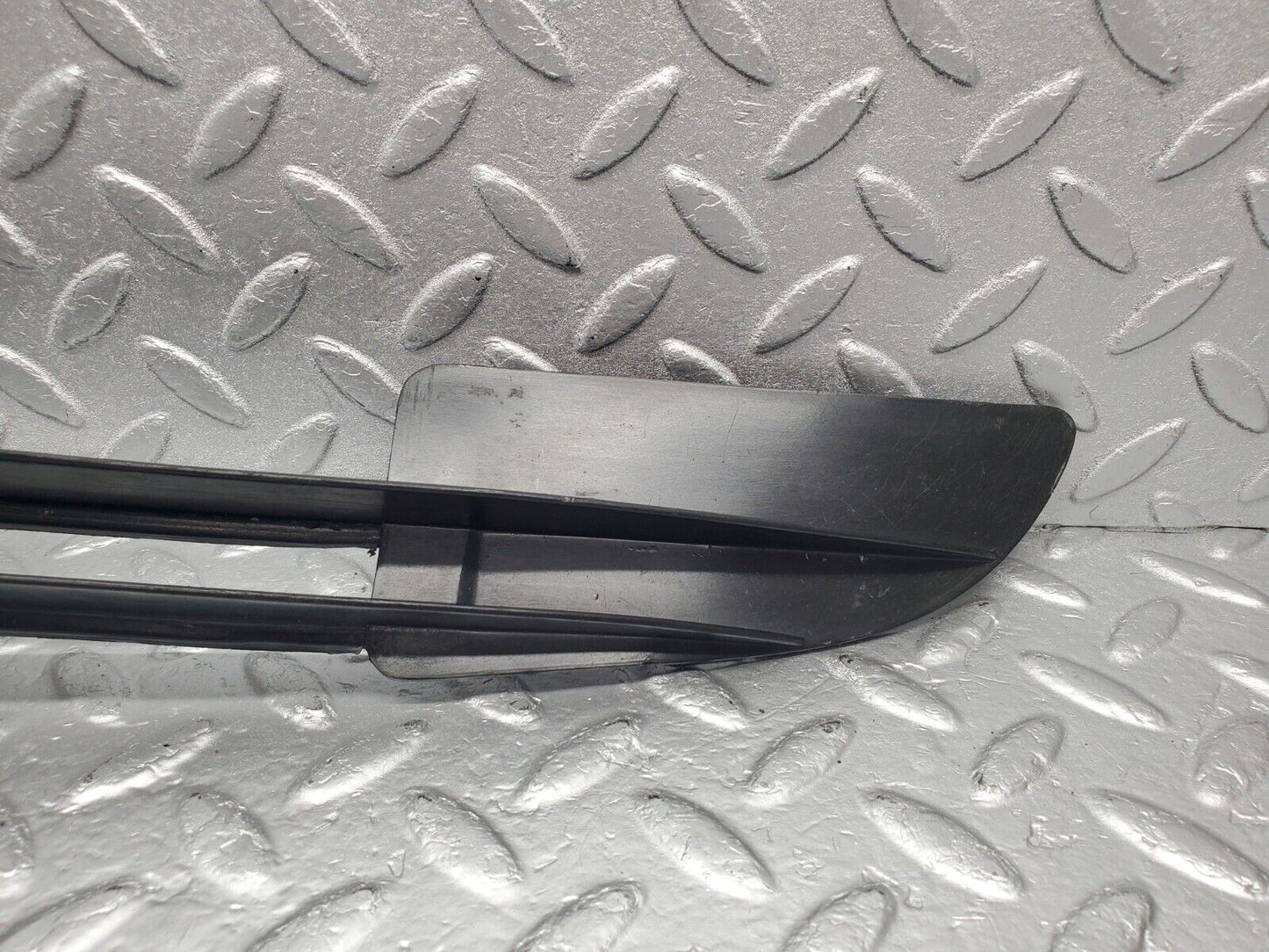 46350 Mercedes-Benz C123 280CE Coupe Front Bumper Lower Grill Left 1238880123