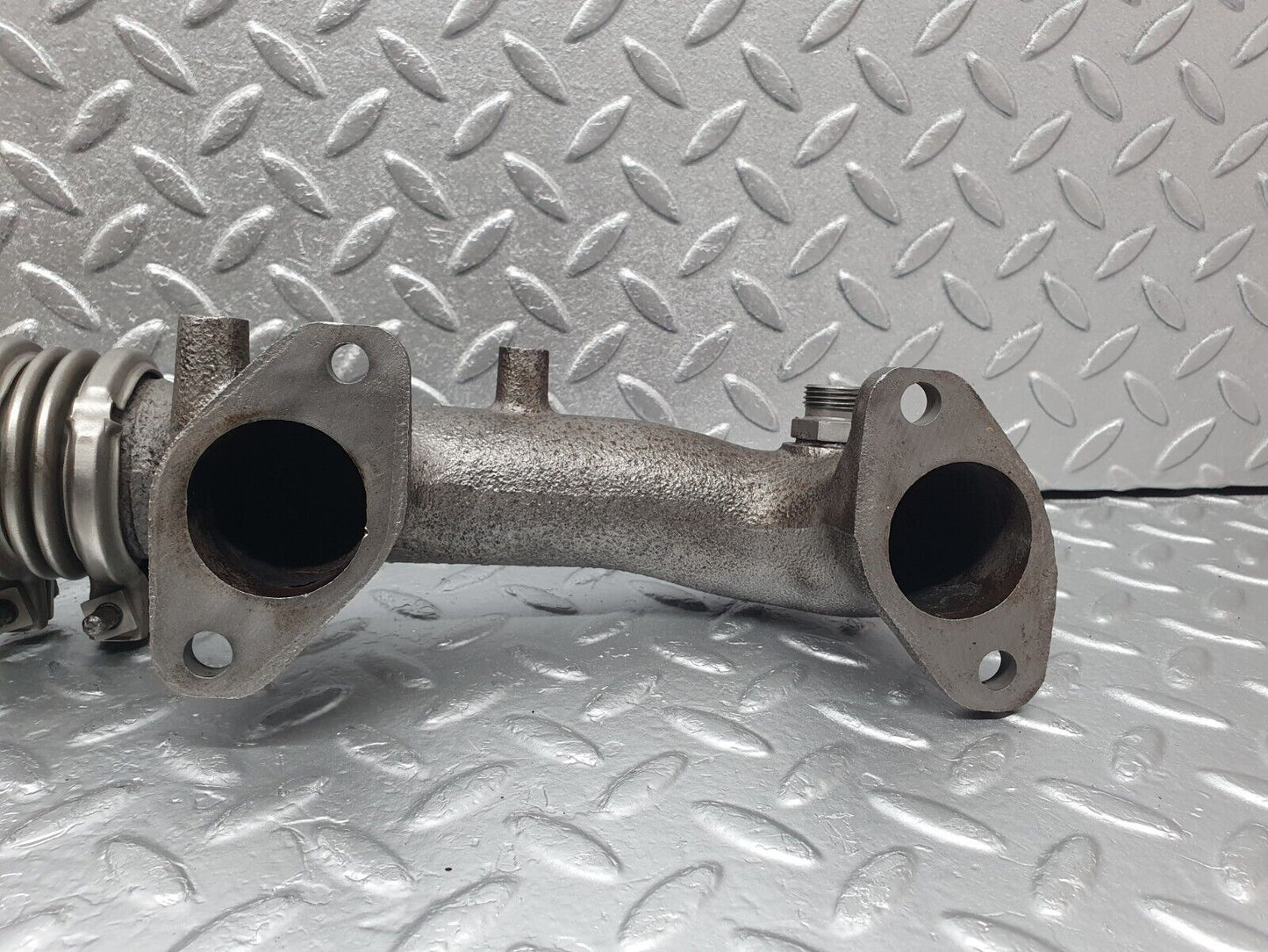 43605 Mercedes-Benz C126 380SEC Coupe Exhaust Manifold Left Side 1161420502