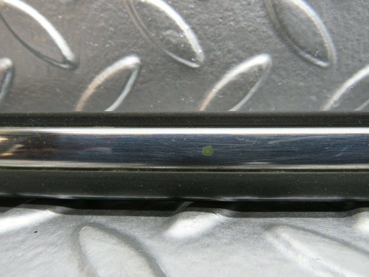 23000 Mercedes-Benz C123 230CE Coupe Front Left Fender Wing Centre Moulding Trim