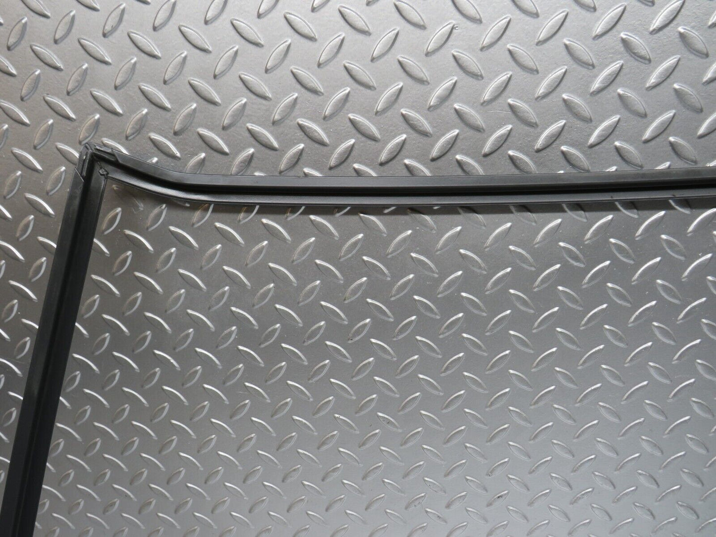 30738 Mercedes-Benz W201 190E Rear Windscreen Frame