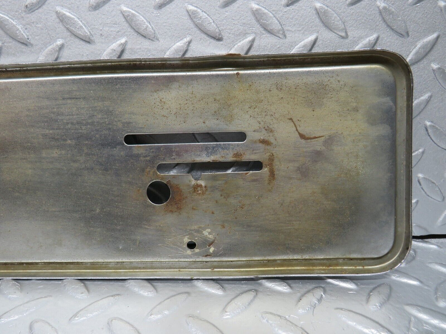 39868 Mercedes-Benz R107 350SL number Plate Holder Chrome