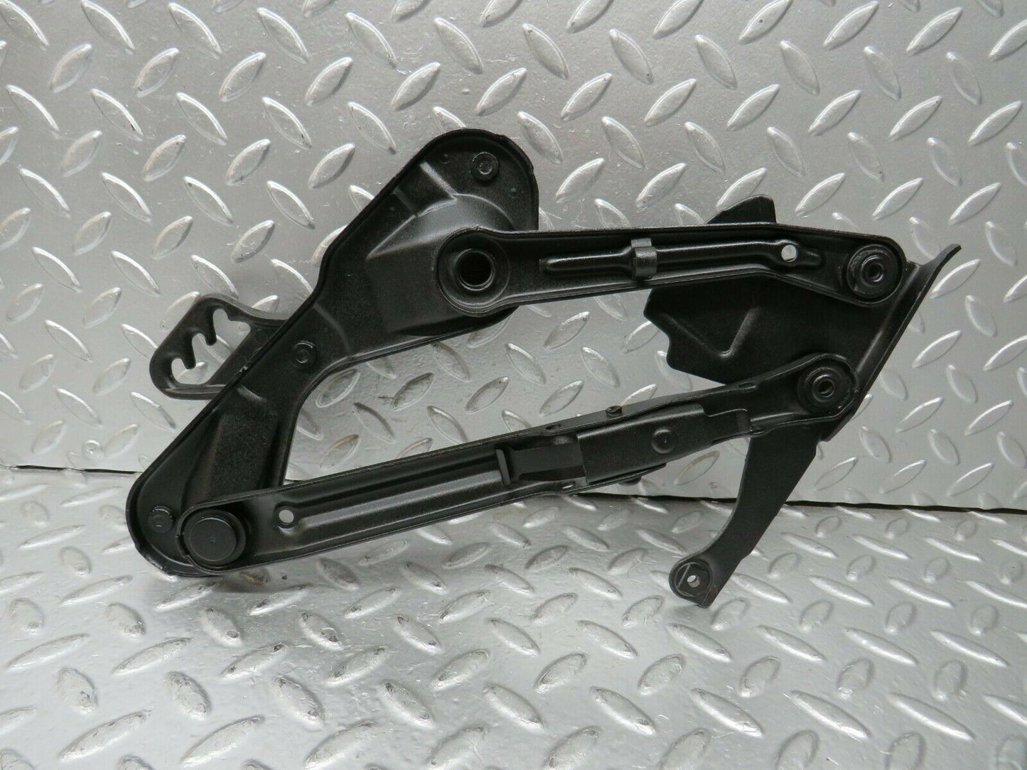 24237 Mercedes-Benz S124 220TE Wagon Bonnet Hinge Left Side 1298870174
