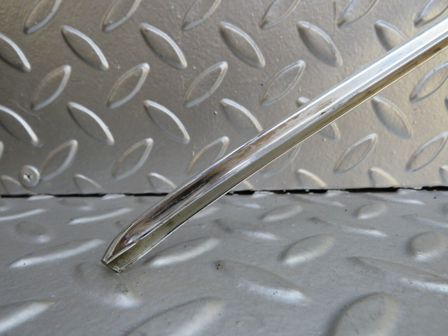 37382 Mercedes-Benz W109 300SEL Roof Chrome Moulding Left Side