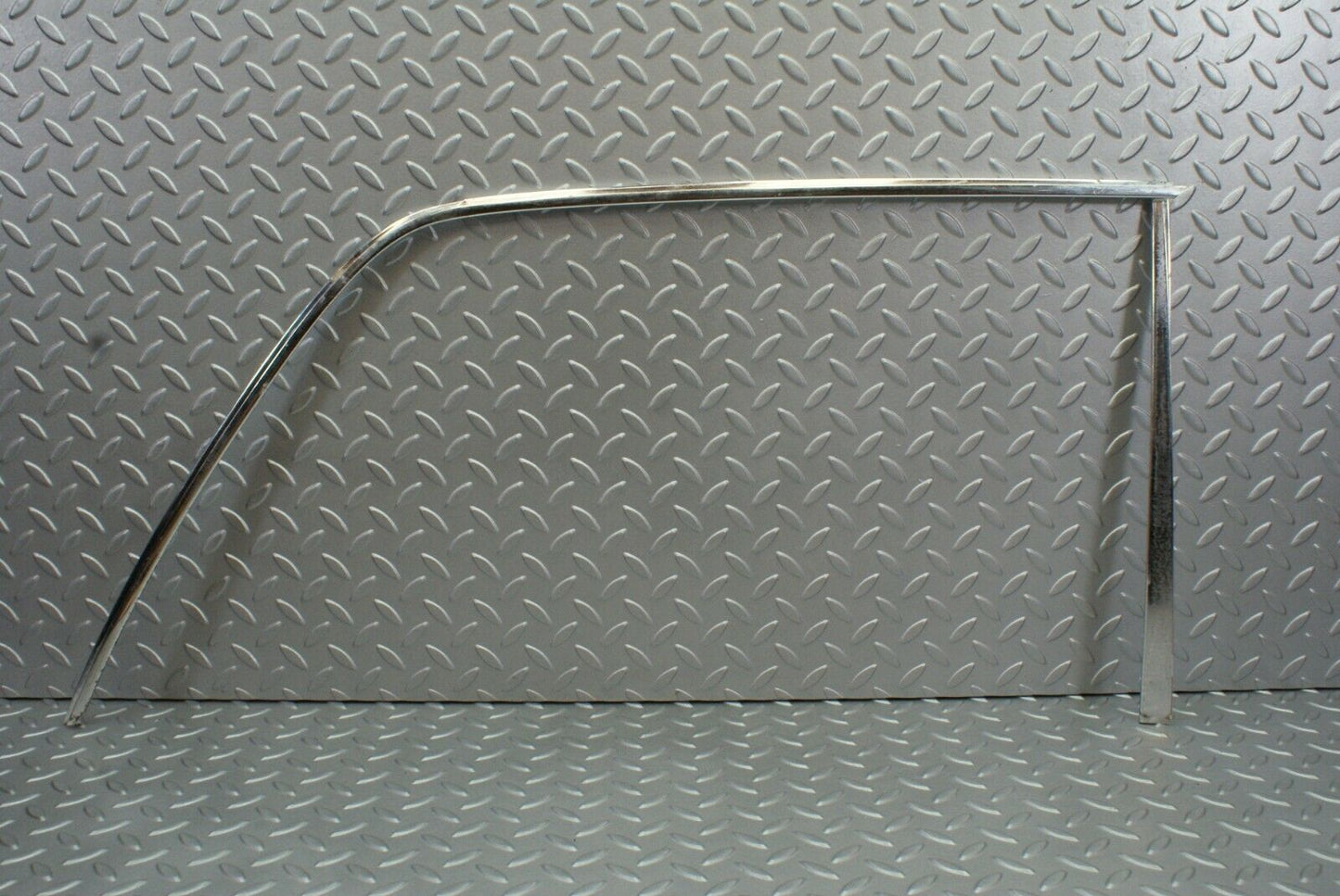 2639 Mercedes-Benz W116 350SE Door Chrome Window Frame Rear Right