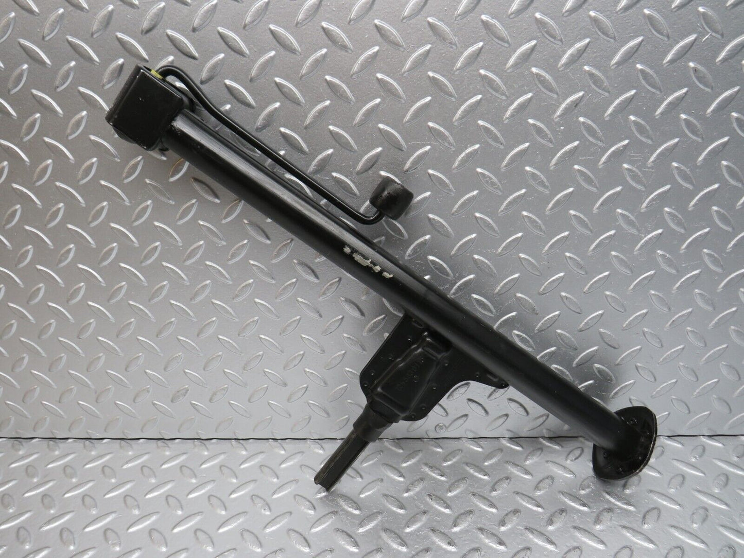 32552 Mercedes-Benz S124 300TE Wagon Car Jack 1245830115