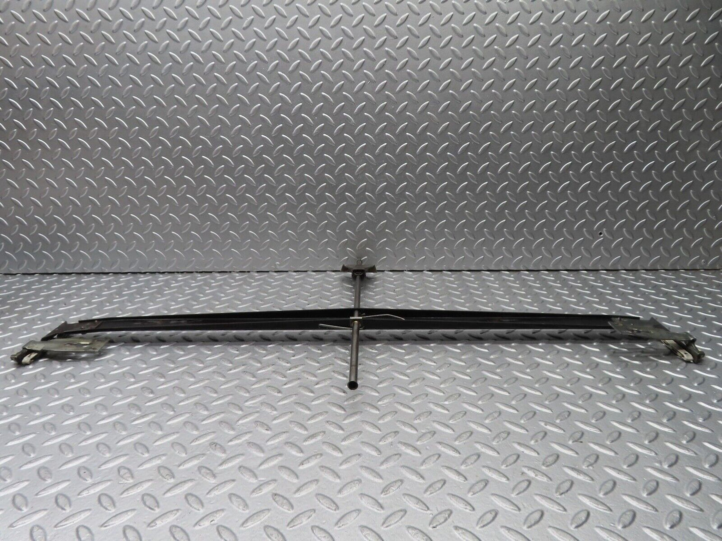 20350 Mercedes-Benz W114 280CE Coupe Power Sunroof Mechanism