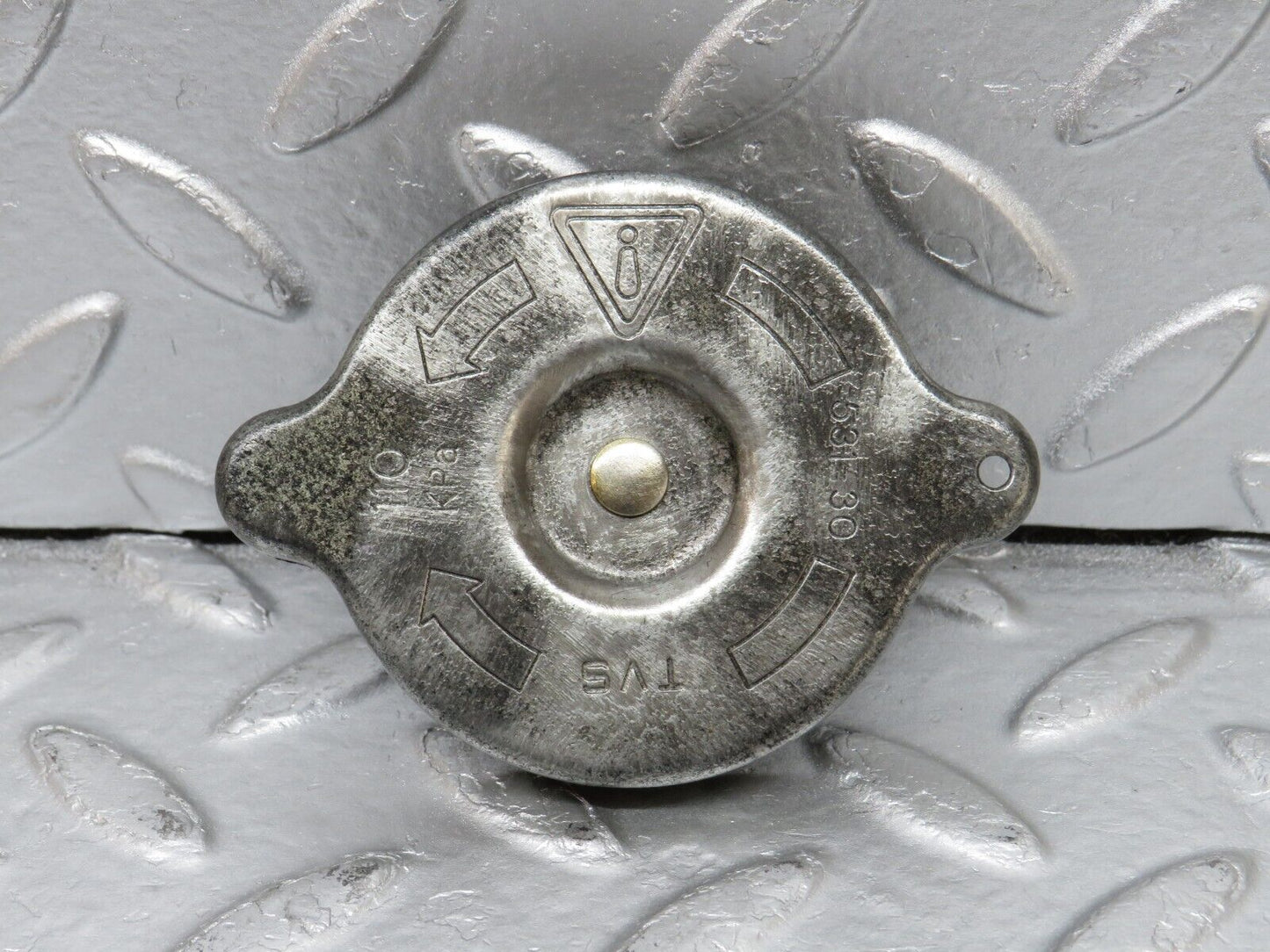 34317 Mercedes-Benz C126 380SEC Coupe Radiator Cap