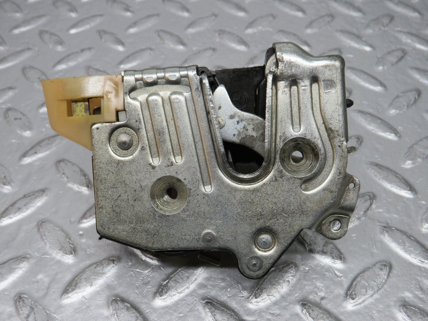 32455 Mercedes-Benz S124 300TE Wagon Rear Left Door Lock Mechanism