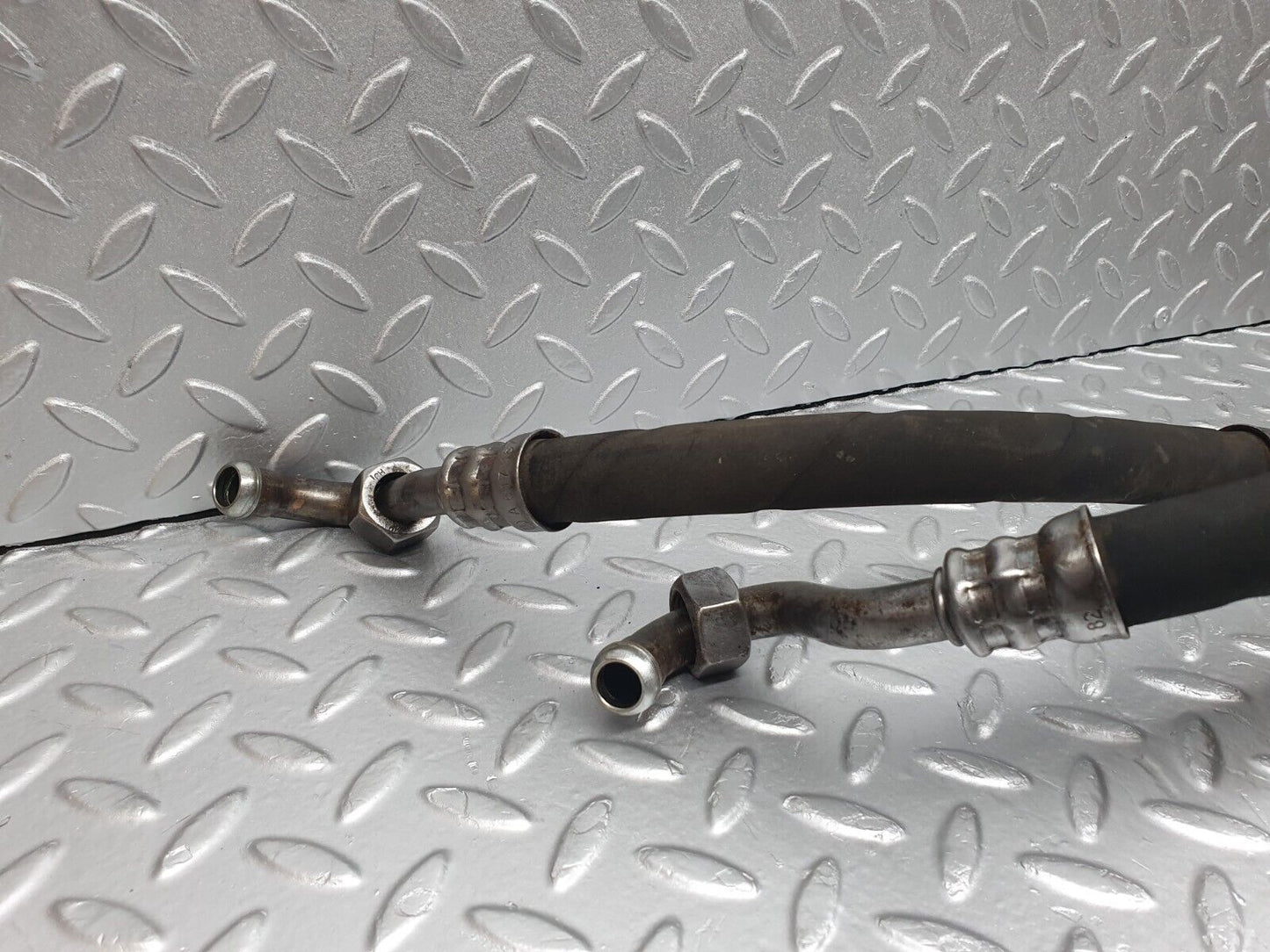40742 Mercedes-Benz W123 300D Power Steering Oil Pipe Hose