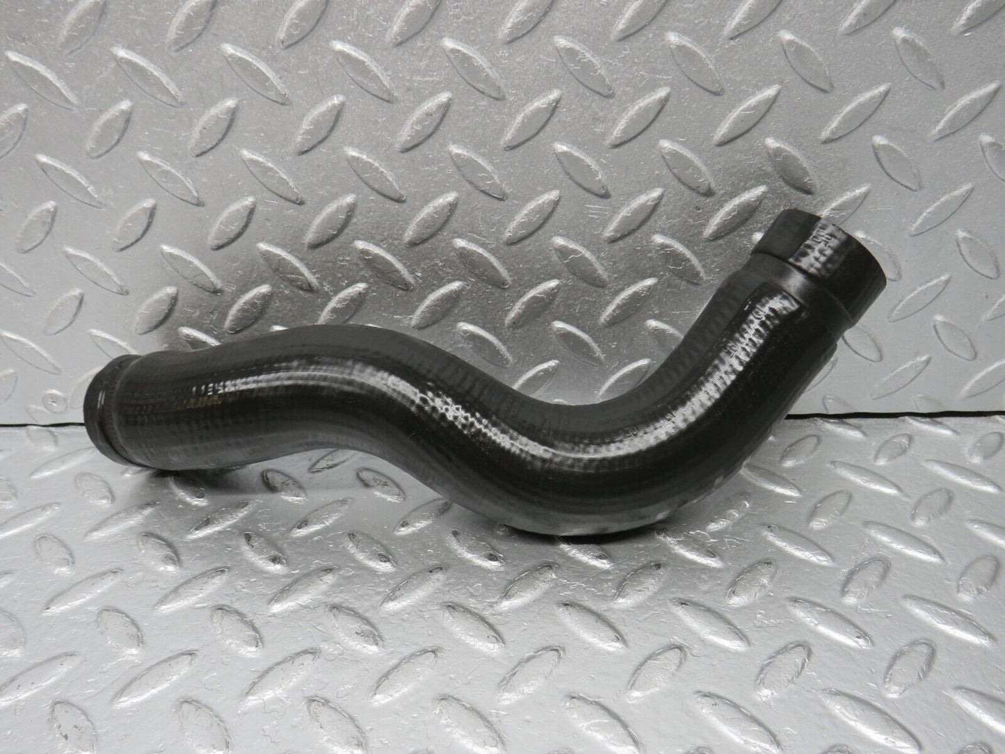 39177 Mercedes-Benz R107 500SL Radiator Hose Pipe 1075011262