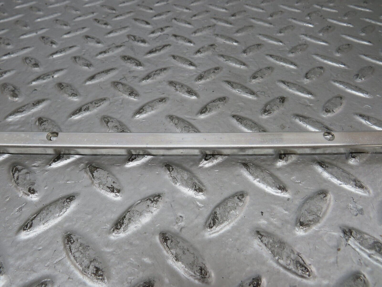 26639 Mercedes-Benz C124 220CE Coupe Sunroof Chrome Trim